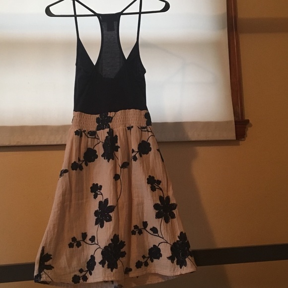 Francesca's Paraella Dress ASO Elena Gilbert RARE - Picture 7 of 8